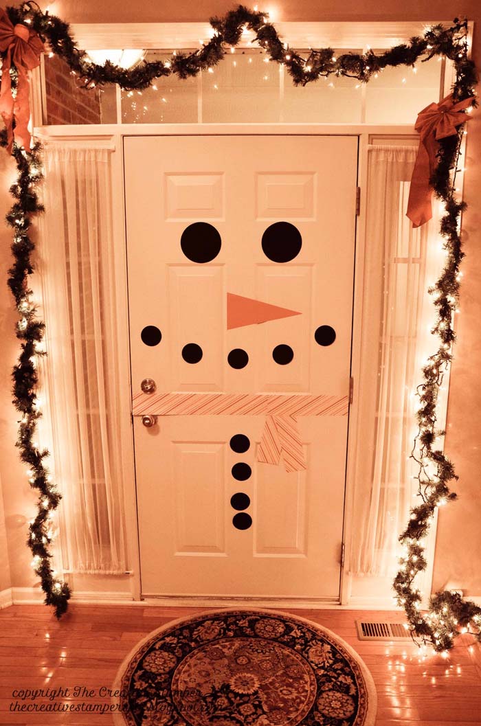 There’s a Snowman at the Door #Christmas #indoordecorations #decorhomeideas