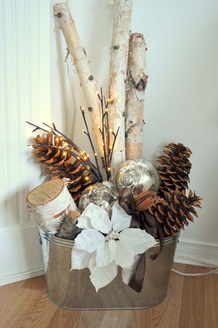 White Winter Creation #Christmas #indoordecorations #decorhomeideas