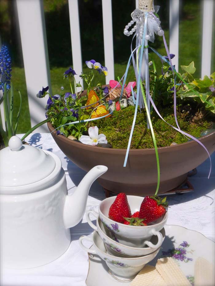 A Cute and Simple Mini Fairy Garden #spring #garden #decorhomeideas