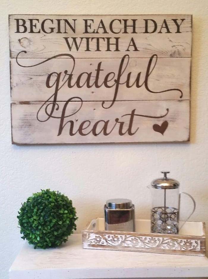 A Simple Arrangement with a Message of Gratitude #farmhouse #diningroom #decorhomeideas