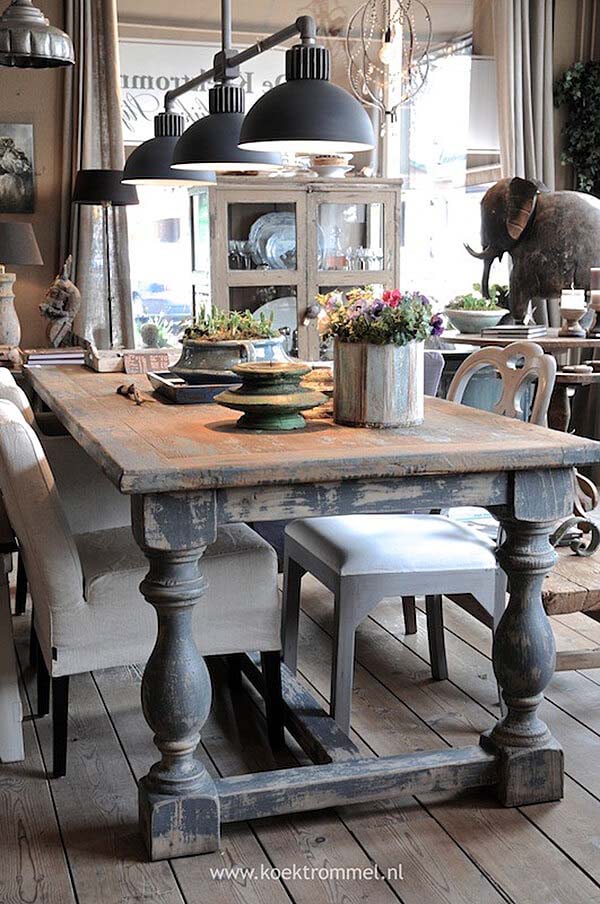 A Warm Rustic Design with Antique Charm #farmhouse #diningroom #decorhomeideas