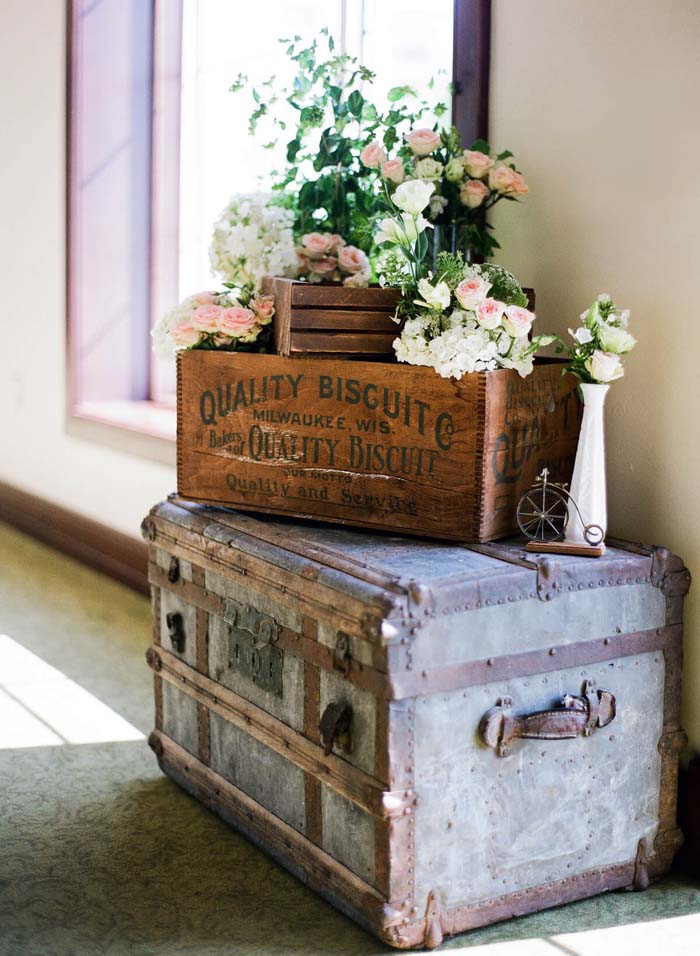 Arrange Feminine Florals on Antique Trunks #spring #decor #decorhomeideas