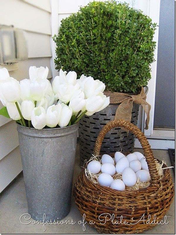 Beautiful Entryway with Displays of Different Heights #spring #decor #decorhomeideas