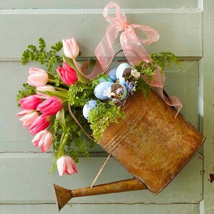 Create a Watering Can Spring Decoration #spring #decor #decorhomeideas