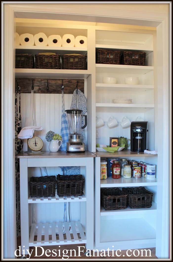 Custom Cabinets for a Transformed Closet Pantry #pantry #shelves #decorhomeideas