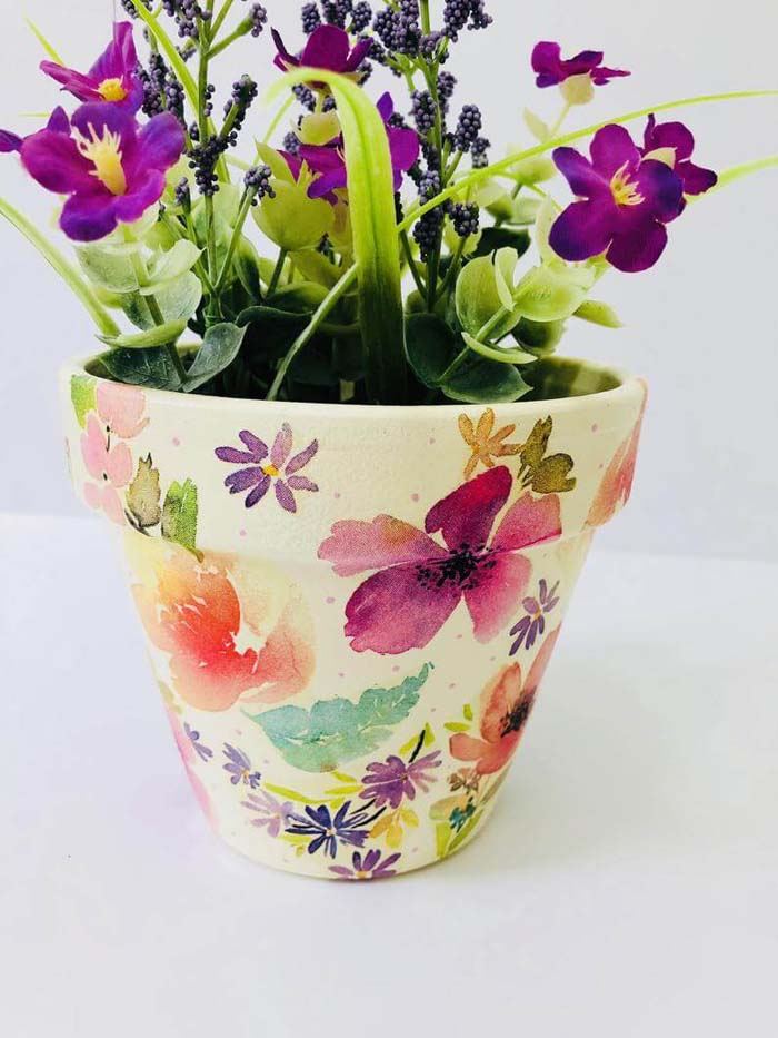 Decoupaged Watercolor Floral Flower Pot #spring #planter #decorhomeideas