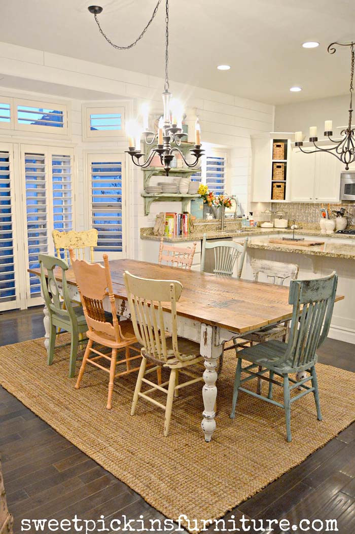 Durable Wood Furniture with an Old-Fashioned Look #farmhouse #diningroom #decorhomeideas