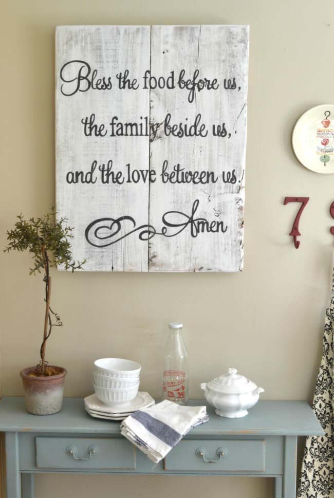 Food, Family, Love Prayer Sign #walldecor #kitchen #decorhomeideas