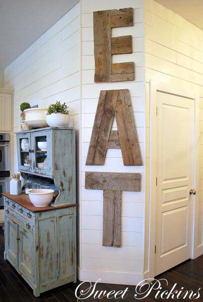 Giant Wooden “Eat” Kitchen Sign #walldecor #kitchen #decorhomeideas
