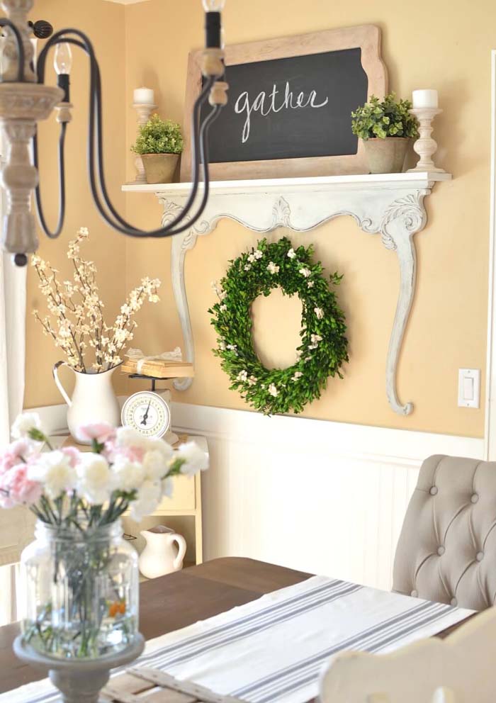 Greenery Wreath with White Flowers #farmhouse #springdecor #decorhomeideas