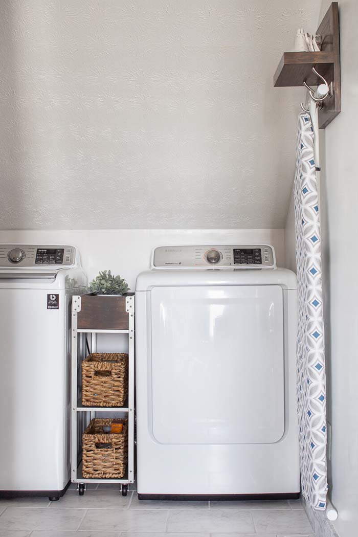 In-Between Laundry Cart on Wheels #masonjarlights #masonjar #decorhomeideas