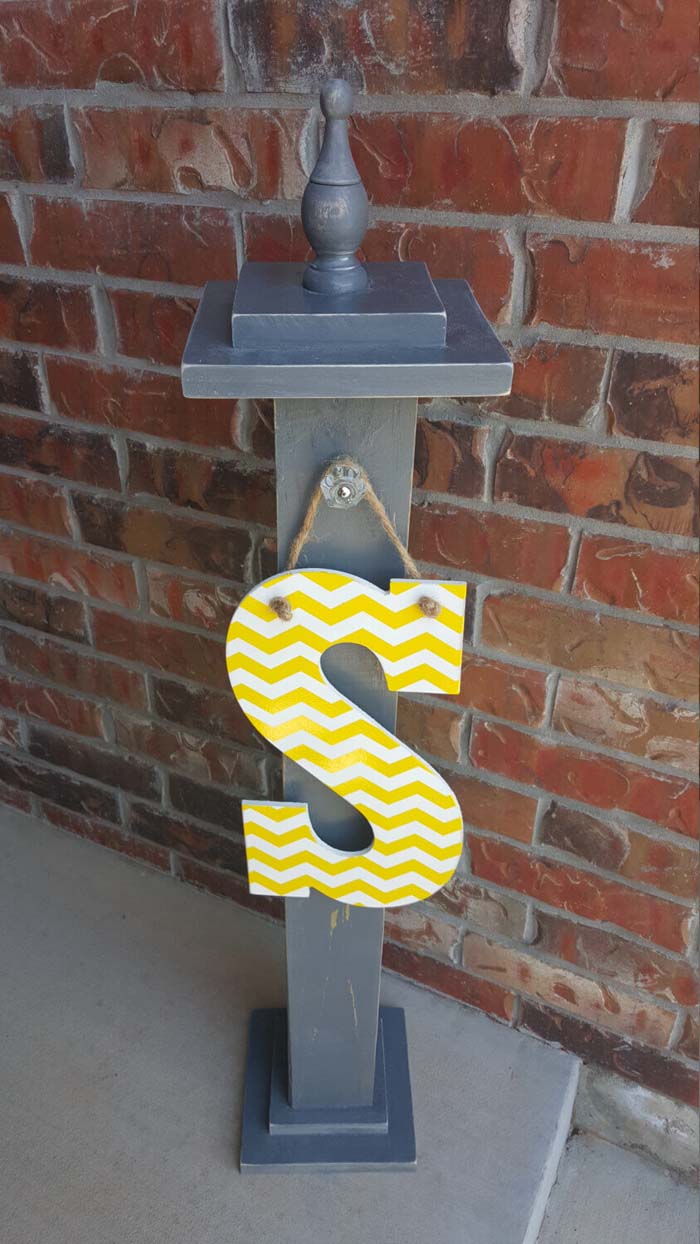 Initial Letter Sign for Front Porch Post #porch #post #decorhomeideas