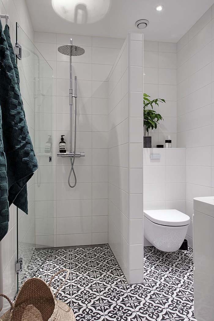 Nouveau Baroque Black and White Tile Floor #showertiles #tiles #decorhomeideas