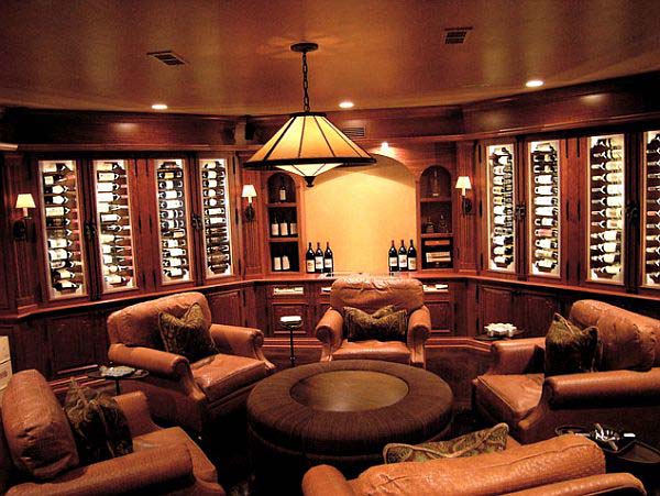 Reclining with a Good Wine #mancave #decorhomeideas