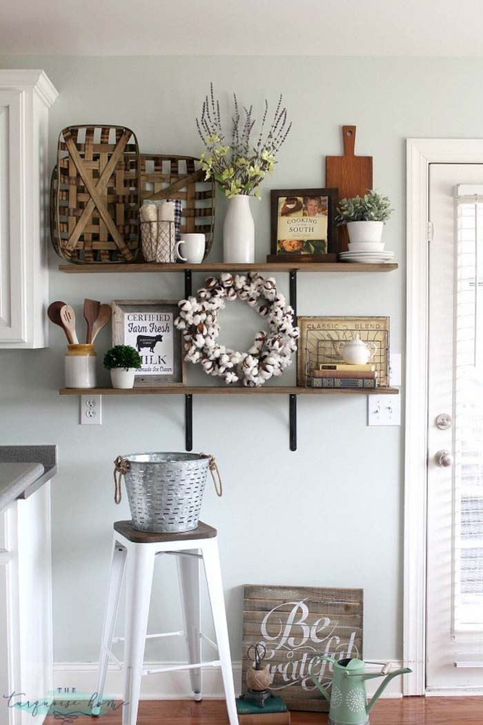 Rustic Farmhouse Kitchen Shelf Display #walldecor #kitchen #decorhomeideas