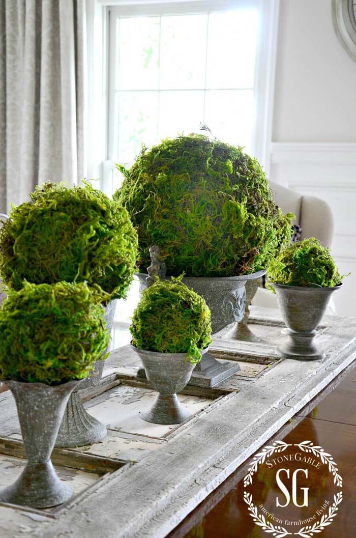 Rustic Garden Moss Balls in Cement Planters #farmhouse #springdecor #decorhomeideas