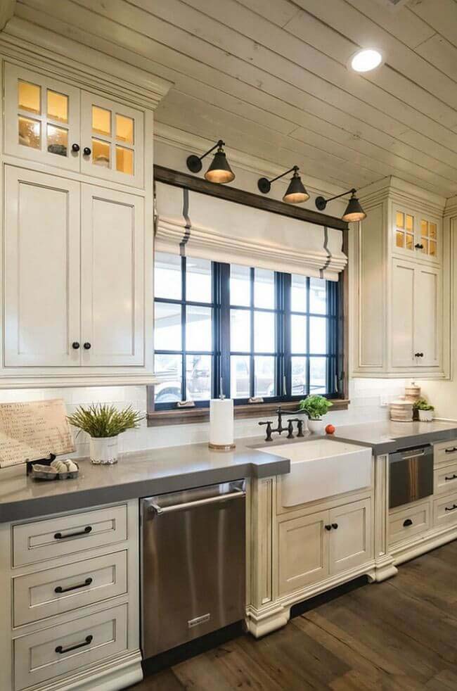 Rustic Wood Stainless Steel Cottage Kitchen #cottage #kitchen #decorhomeideas