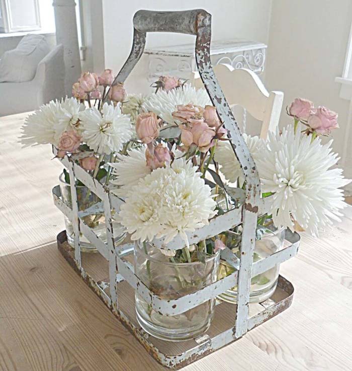 Shabby Chic Milk Crate Floral Display #spring #decor #decorhomeideas