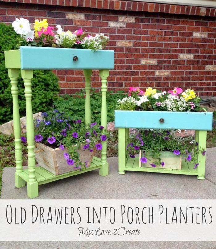 Springy DIY Upcycled Drawer Planters #spring #frontporch #decor #decorhomeideas