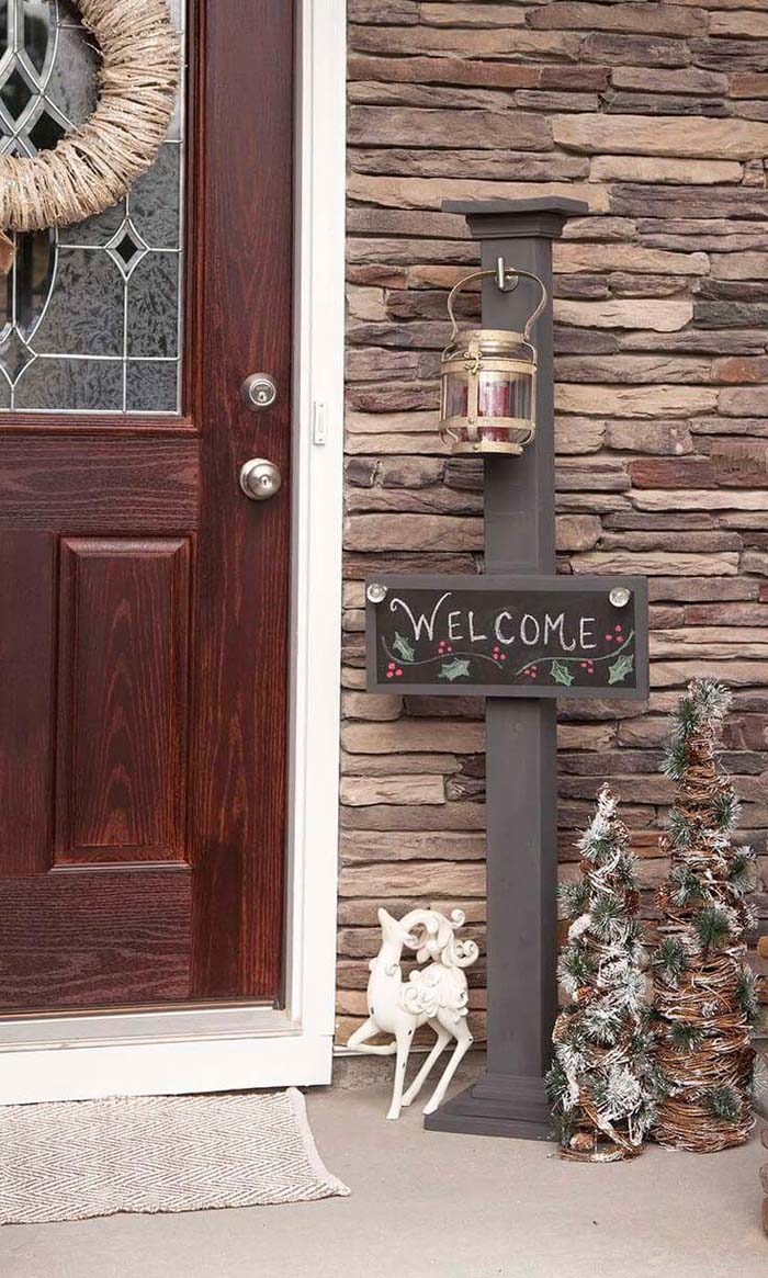 Style Posts for Winter with Interchangeable Signs #porch #post #decorhomeideas