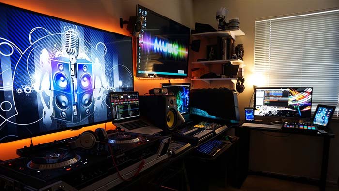 The Audiophile’s Lair #mancave #decorhomeideas