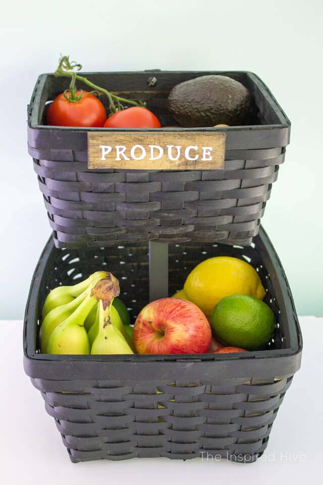 Thrifted Baskets Turned Produce Stand #rustic #storage #organization #decorhomeideas