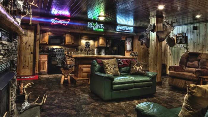 Using Sports Bar Elements #mancave #decorhomeideas