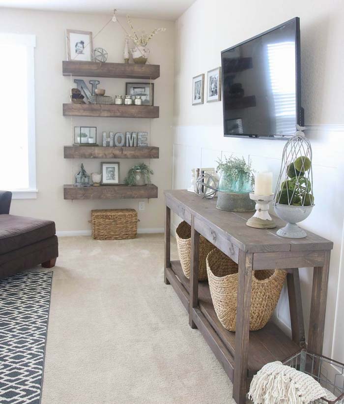 Weathered Wood TV Table and Shelves #farmhouse #design #decorhomeideas