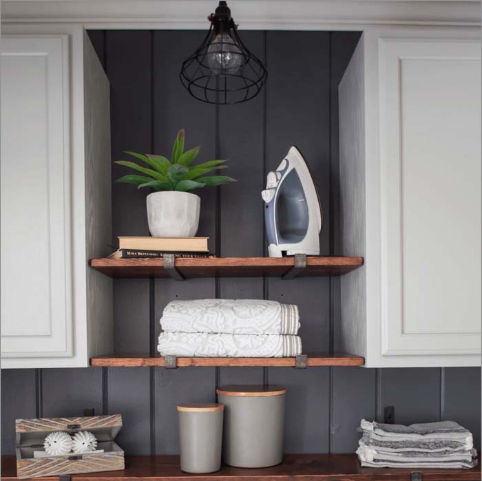 Wood, Grey, and White Farmhouse Laundry Room #masonjarlights #masonjar #decorhomeideas