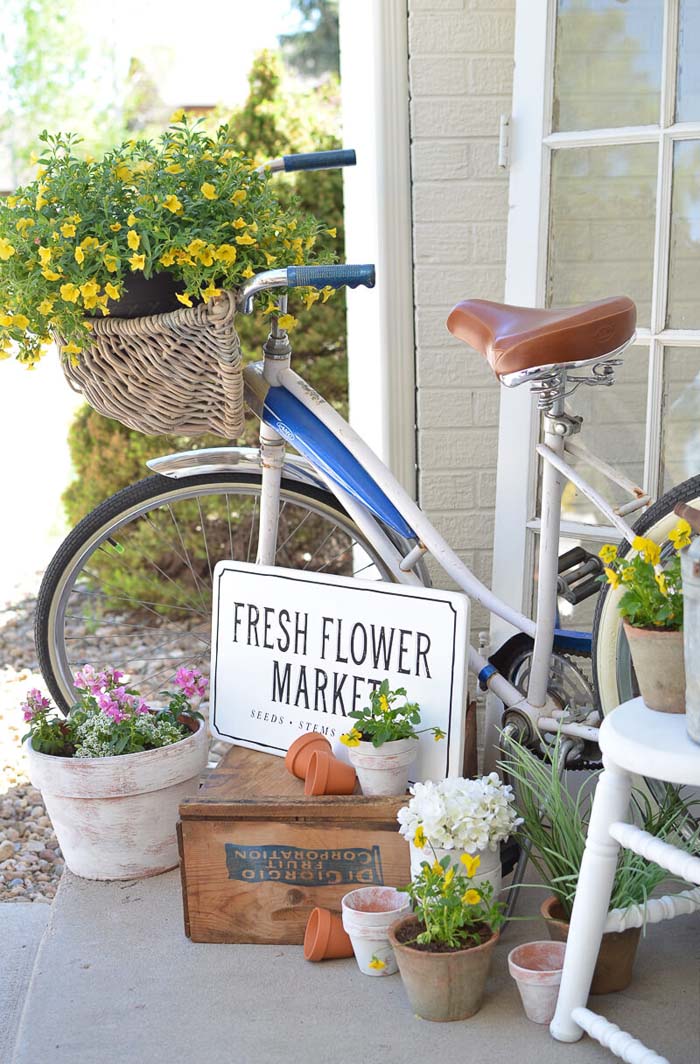 Bicycle With Basket Flower Planter #rustic #springdecor #porch #decorhomeideas