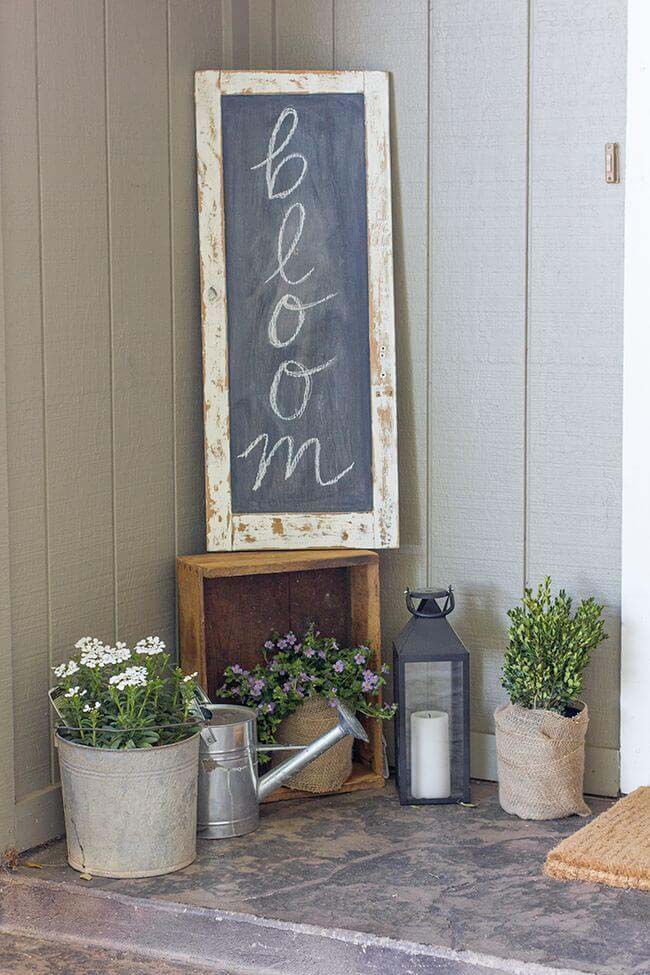 Chalkboard Sign, Galvanized Metal and Burlap Planters #rustic #springdecor #porch #decorhomeideas