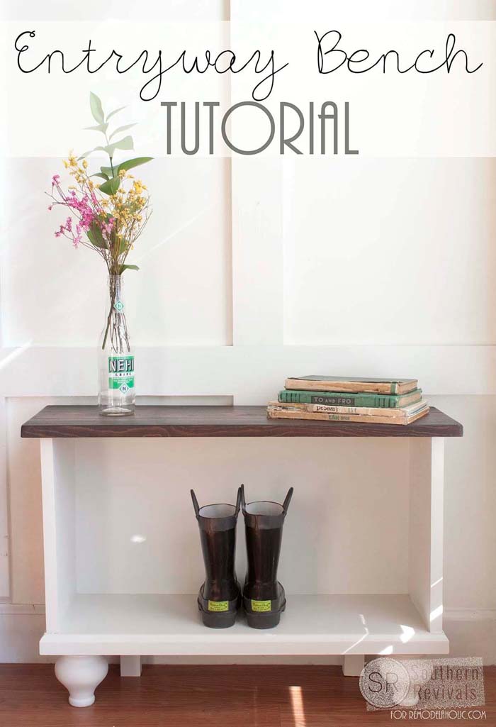 Easy to Make Small Entryway Bench #entrywaybench #diy #decorhomeideas