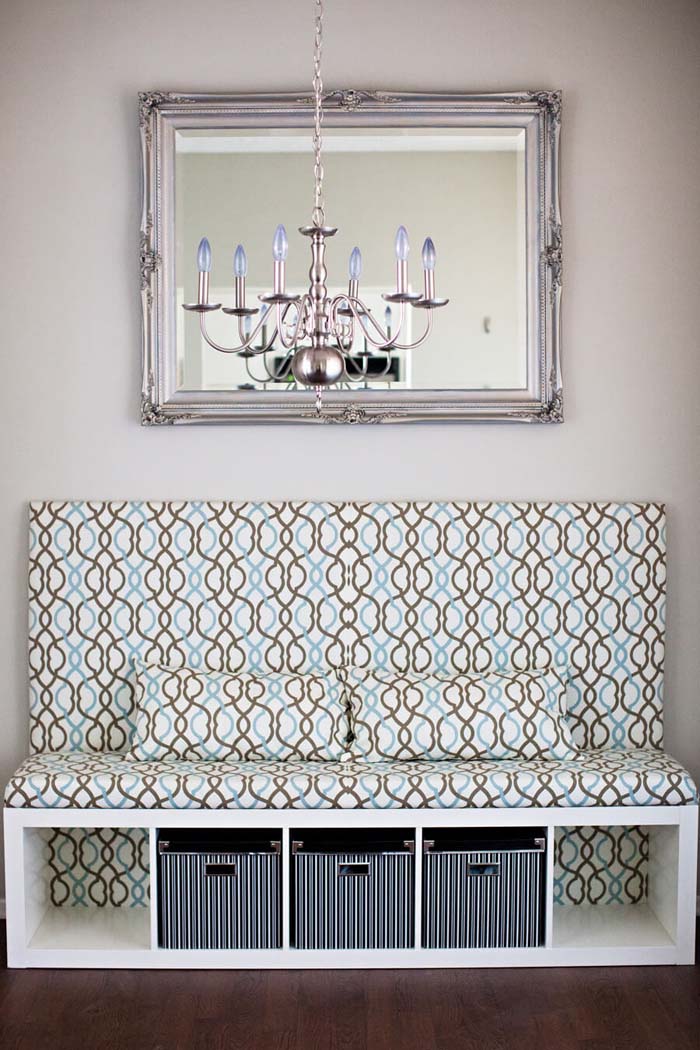 Elegant Upholstered DIY Bench #entrywaybench #diy #decorhomeideas