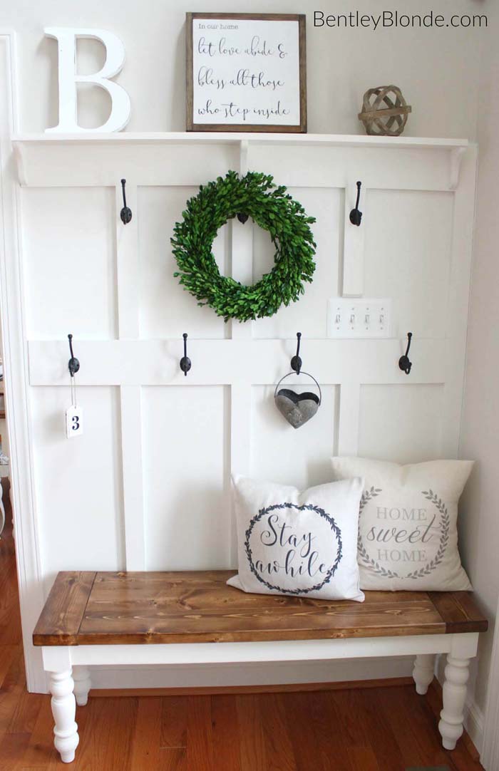 French Farm House Coat Rack and Bench #entrywaybench #diy #decorhomeideas