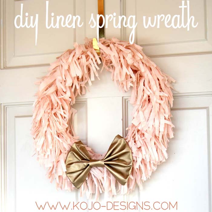 Linen Strips for a Unique Texture #springwreath #diy #decorhomeideas