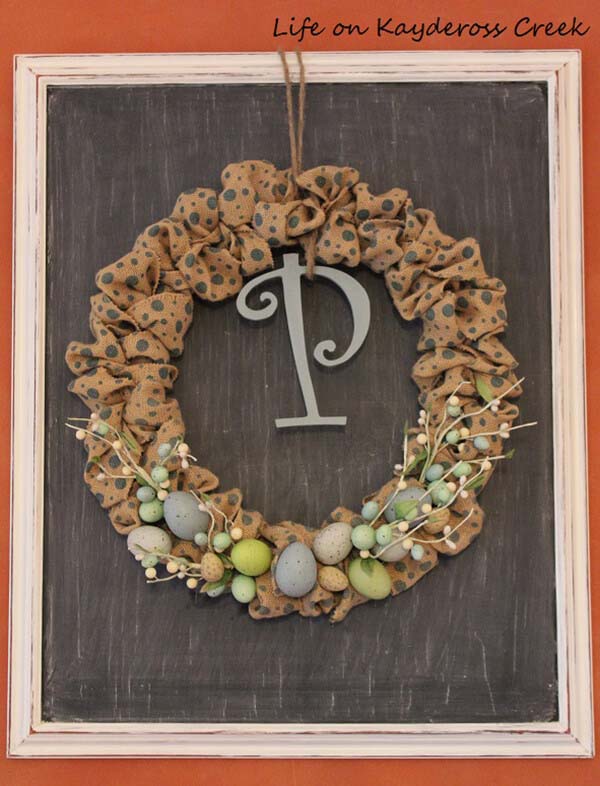 Polka Dot Burlap Spring Wreath #springwreath #diy #decorhomeideas