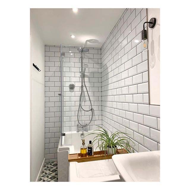 Sleek Tile Design For Small Bathroom #showertile #bathroom #decorhomeideas