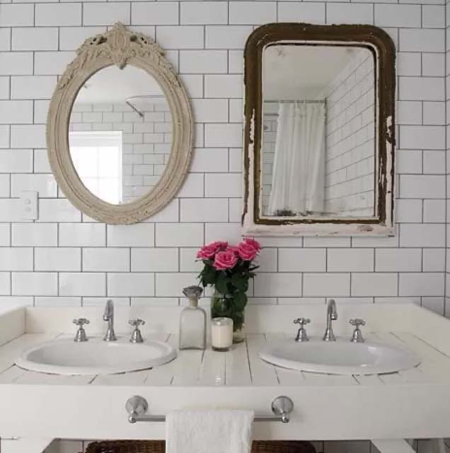 Subway Tile With a Touch Of Vintage Styles #bathroom #whiteshowertile #decorhomeideas