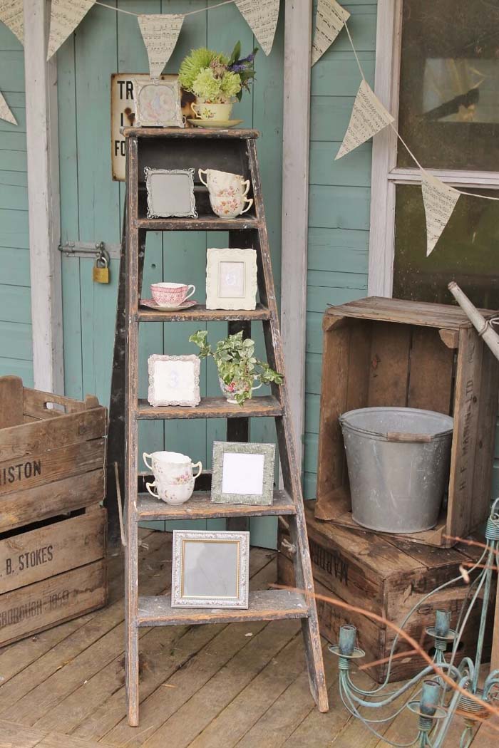 Tea Party Ladder Shelf & Pennant Garland #rustic #porch #vintage #decorhomeideas
