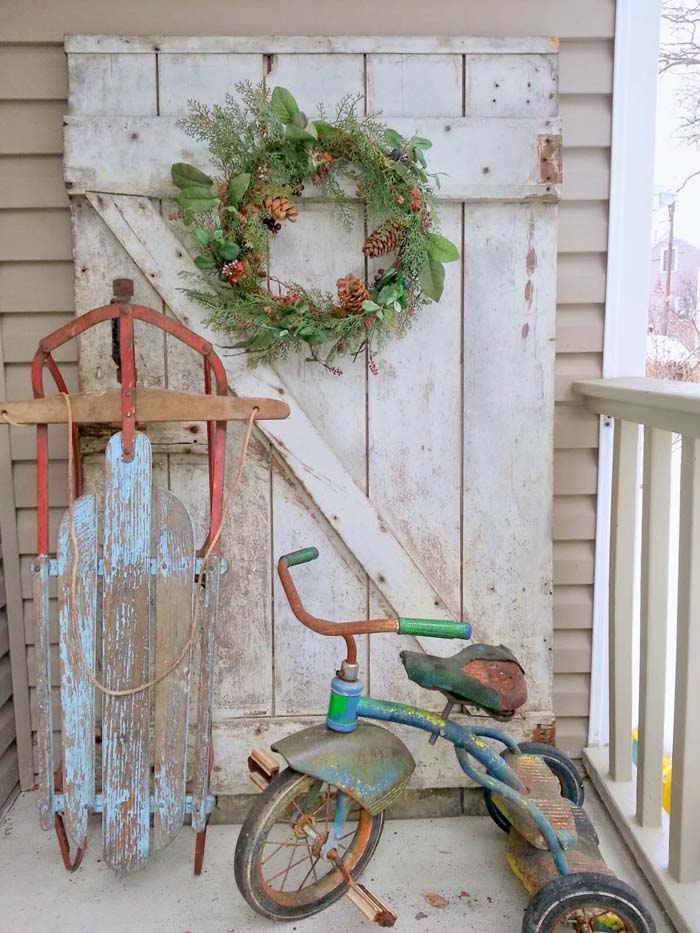 The Ghosts of Christmas Past #rustic #porch #vintage #decorhomeideas