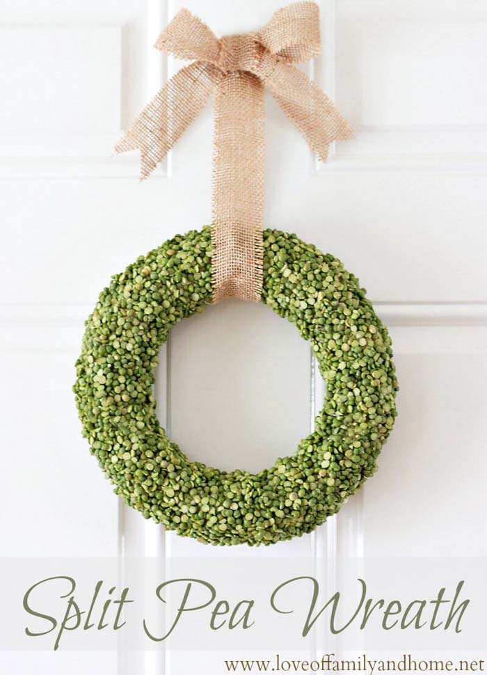 Understated Wreath with Natural Green Peas #springwreath #diy #decorhomeideas