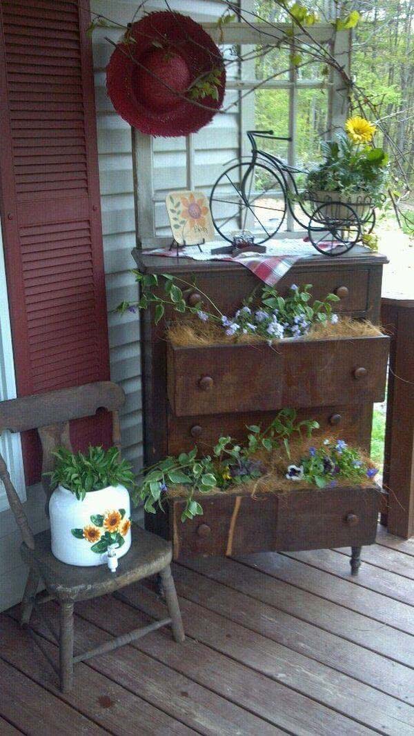 Where You Hang Your Hat #rustic #porch #vintage #decorhomeideas