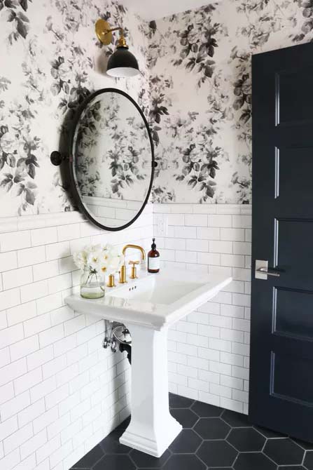 White and Black for Drama #showertile #bathroom #decorhomeideas