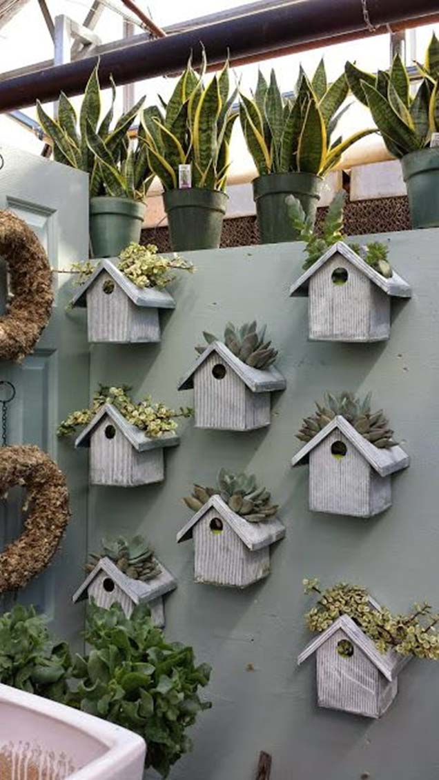 A Garden for the Birds #verticalgarden #garden #decorhomeideas