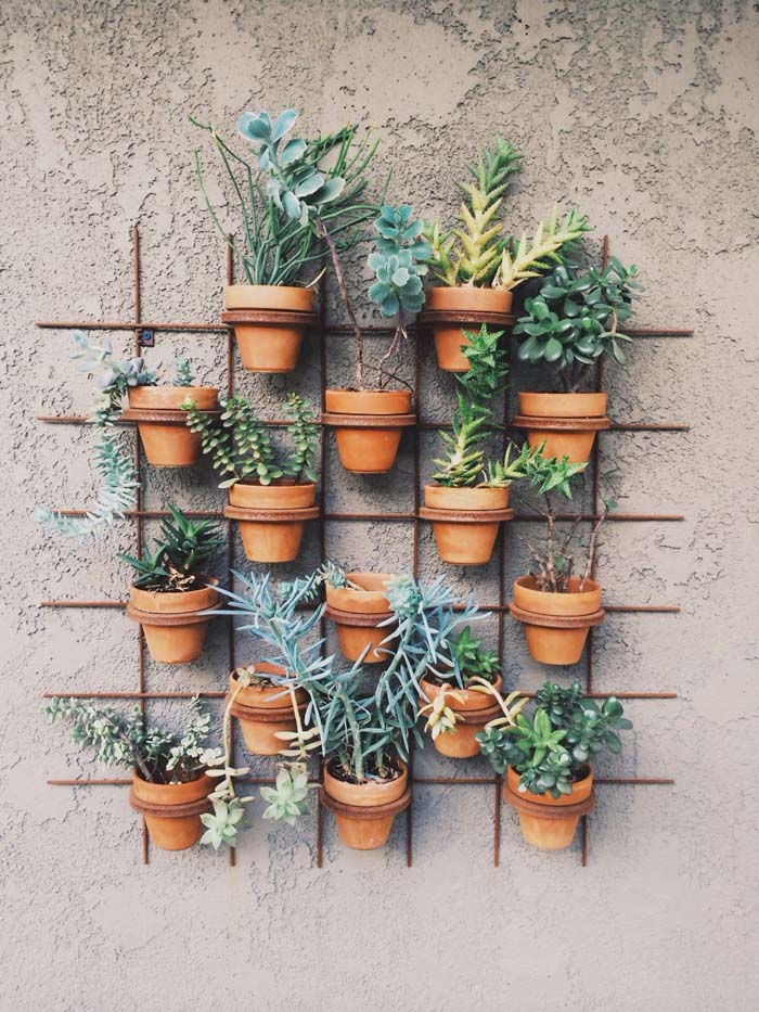 A Vertical Garden Idea for Small Spaces #verticalgarden #garden #decorhomeideas