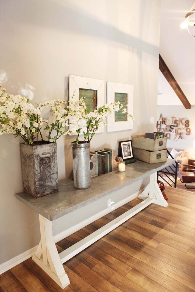 Add Fresh Flowers in Rustic Containers #rusticentryway #farmhouse #decor #decorhomeideas