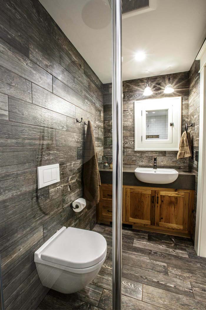 All-Over Drama with Weathered Wood #smallbathroom #design #decorhomeideas