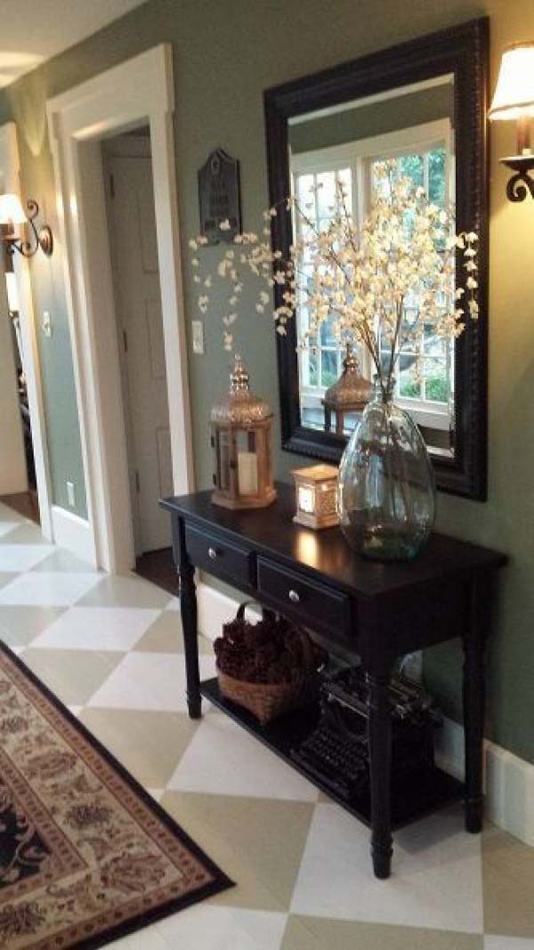 Blend Old and New Pieces #rusticentryway #farmhouse #decor #decorhomeideas