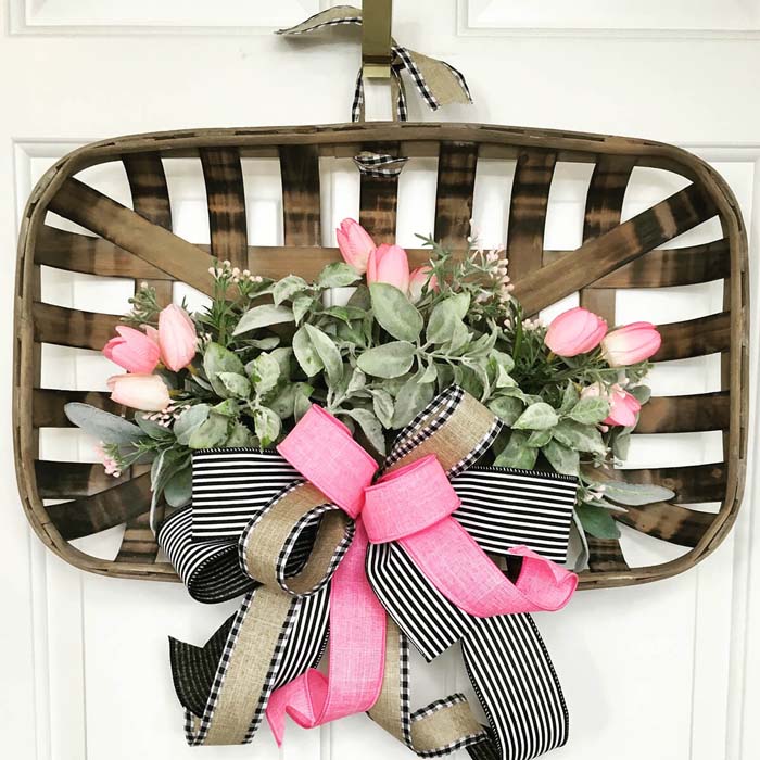 Classy Spring Flower and Ribbon Basket #Easter #spring #vintagedecor #decorhomeideas