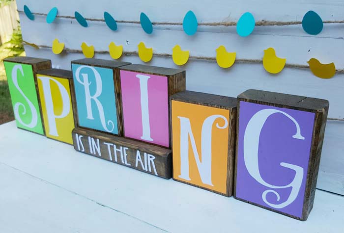 Colorful Wood Blocks for Spring #Easter #spring #vintagedecor #decorhomeideas